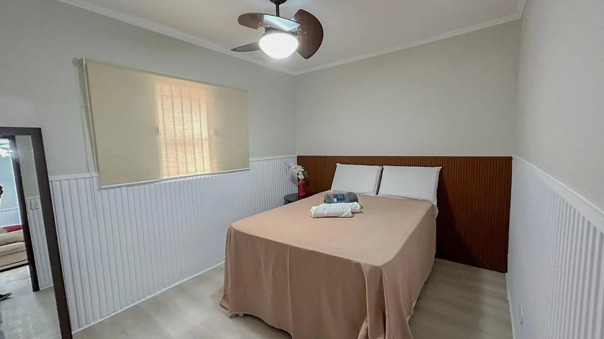 1208 - Apto Terreo Com 2 Dorms Para 7 Hospedes Guarulhos